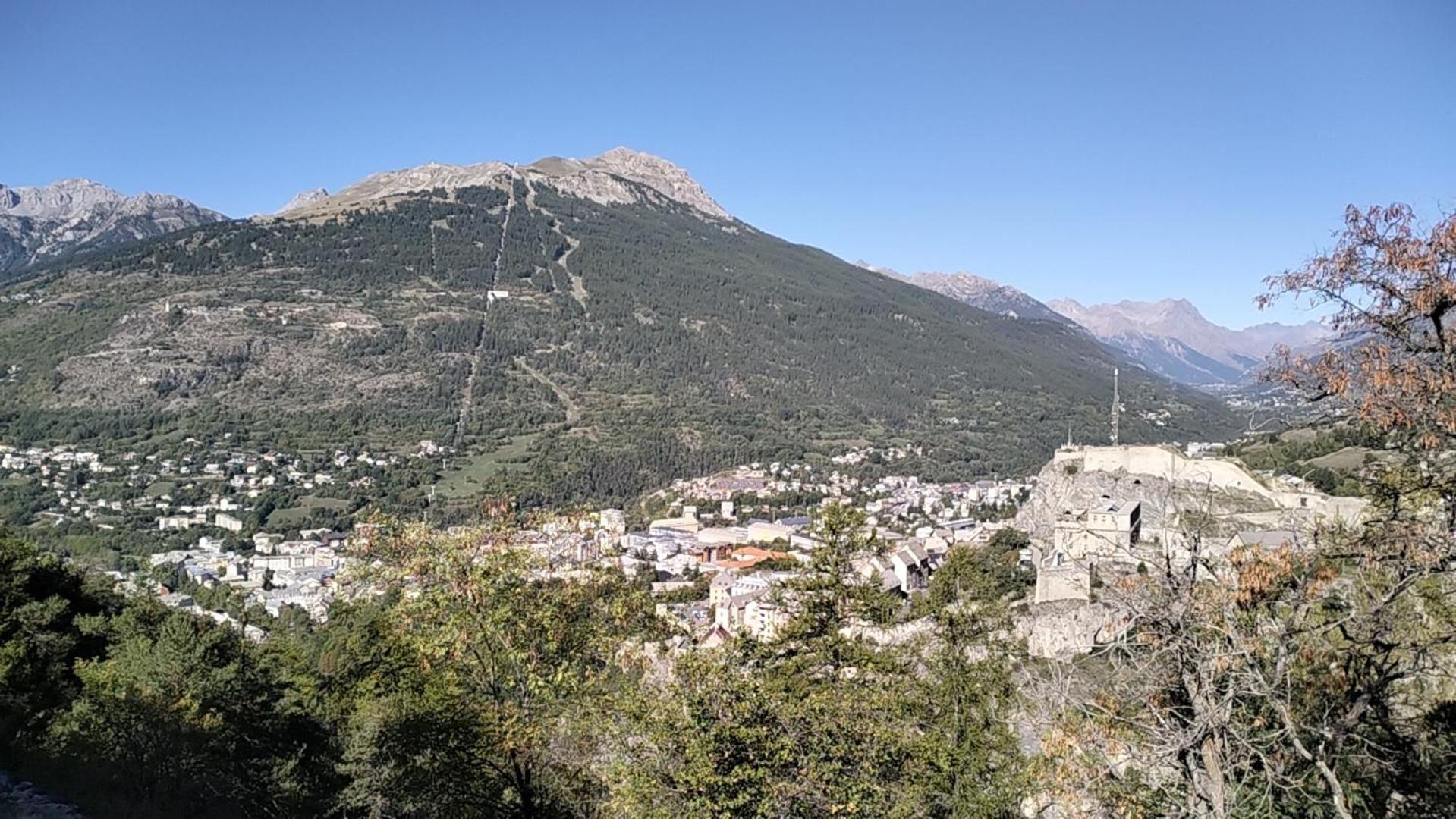 Le Guisanel Apartman Briançon Kültér fotó